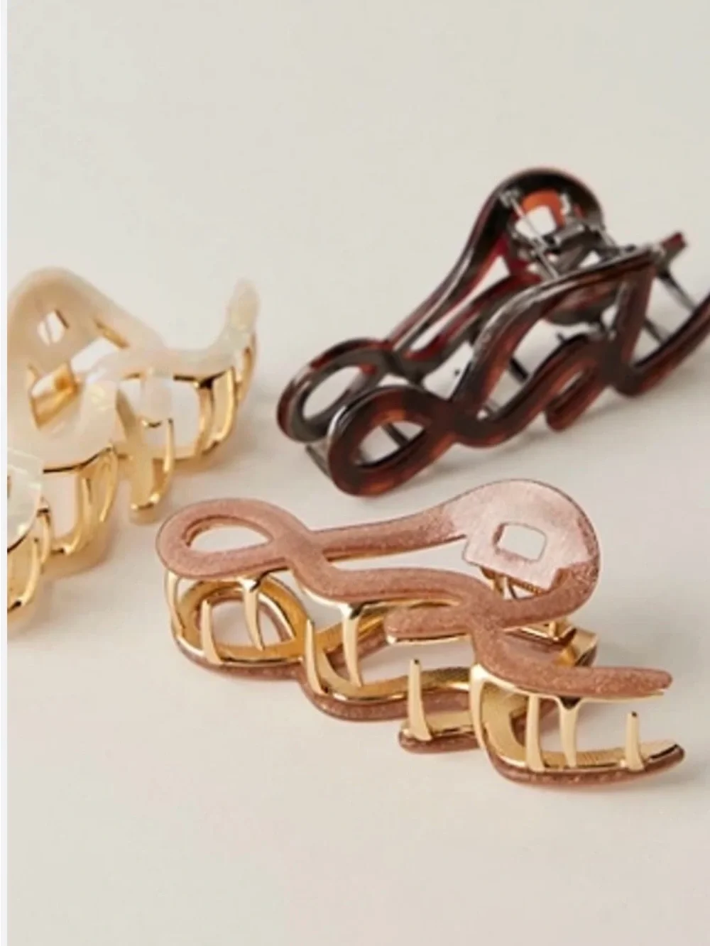 Free People Mazzy claw clip. NWOT. Gold - Picture 3 of 3